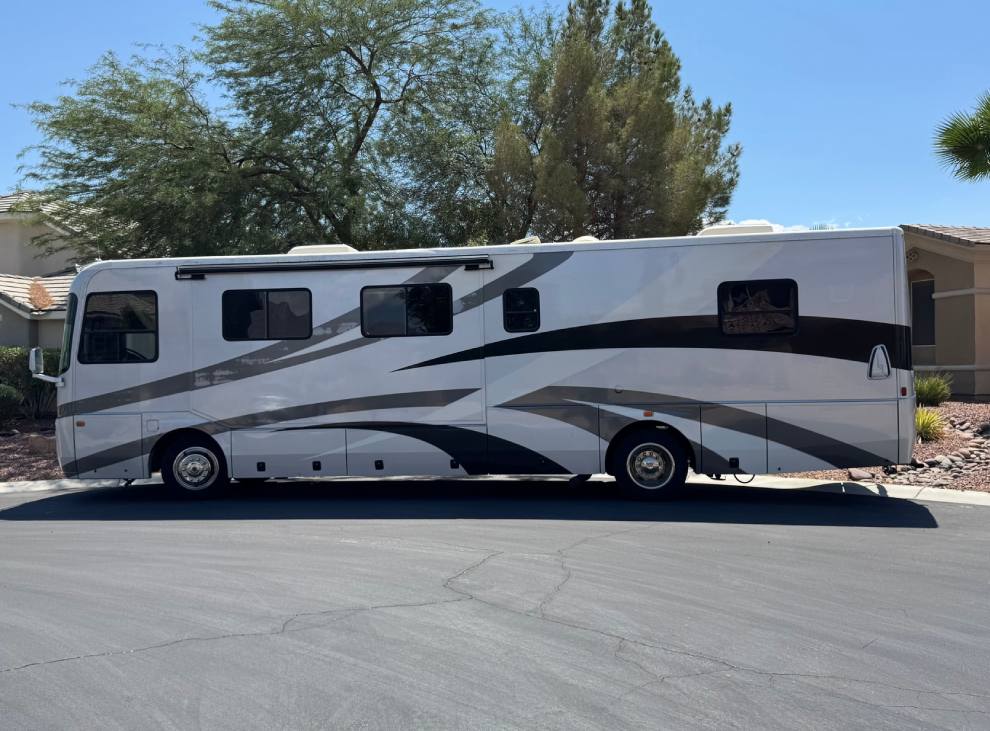 Small RV under 25 feet